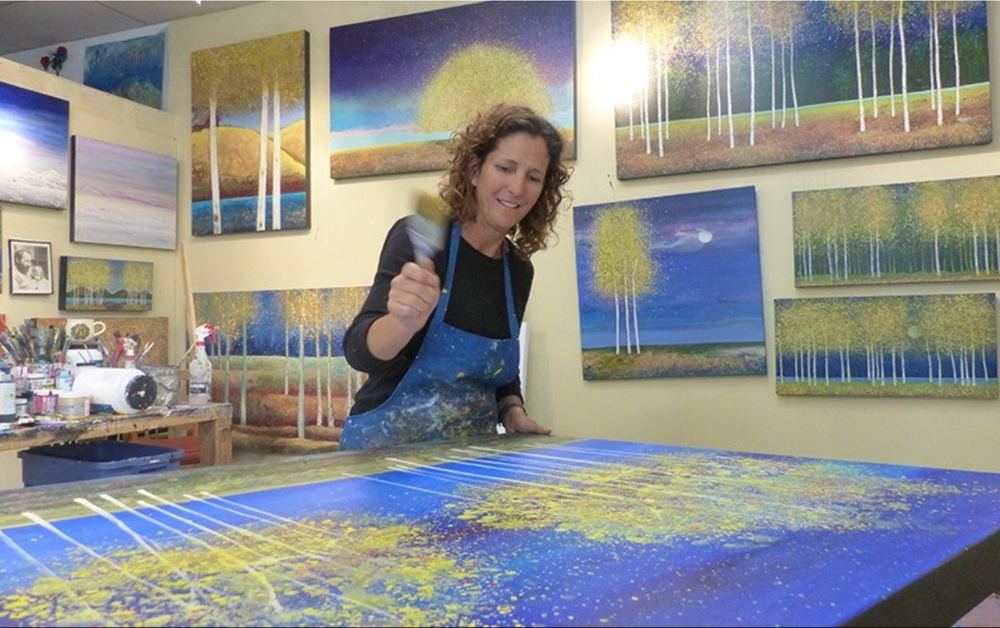 Melissa Graves Brown’s Distinctive Paintings Get Spotlight at Gallery Walk — Eye on Sun Valley